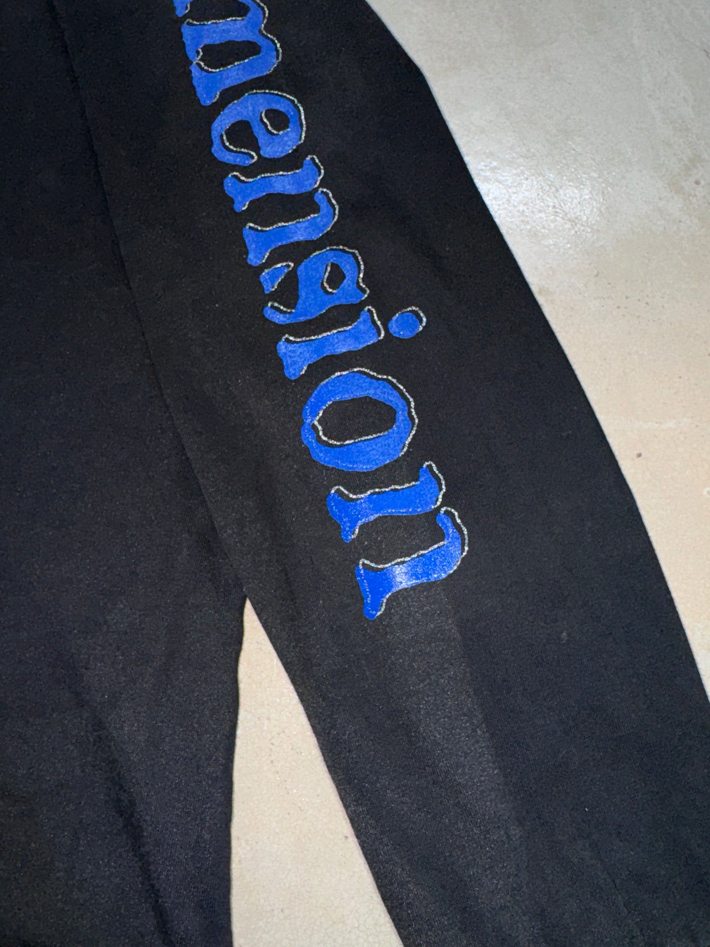 dimension Long sleeve black